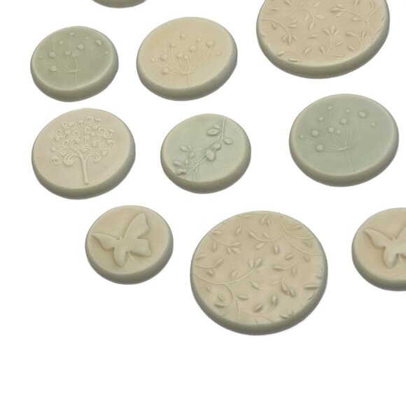 20 Magnets Floral Flower Nature Handmade Polymer Clay Multicolor Muted Pastel - Picture 5 of 8